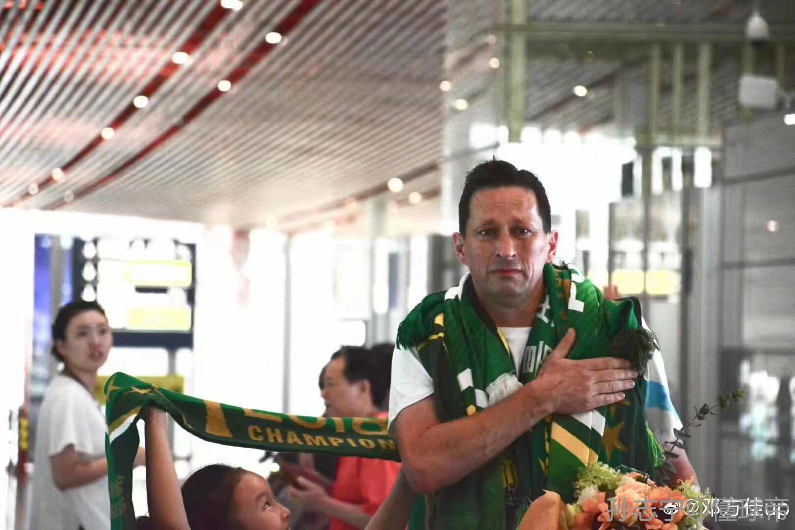 关于皇家马德里备战欧战，主帅施密特信心满满的信息