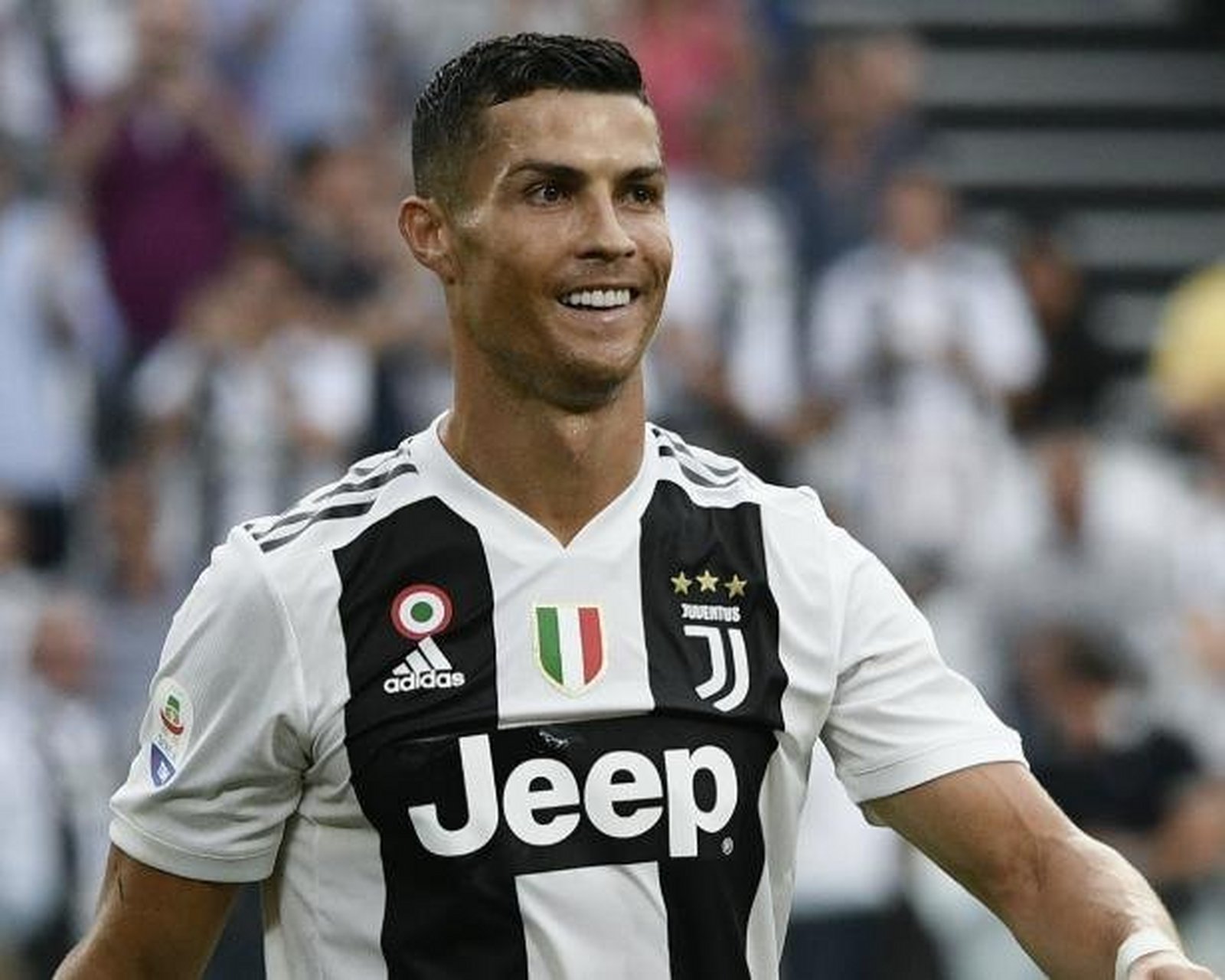 关于尤文图斯百场进球:C罗传射帮助球队继续领跑意甲的信息