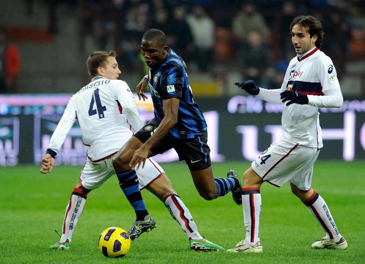 AC米兰核心中场在比赛中贡献进攻和防守两端的简单介绍