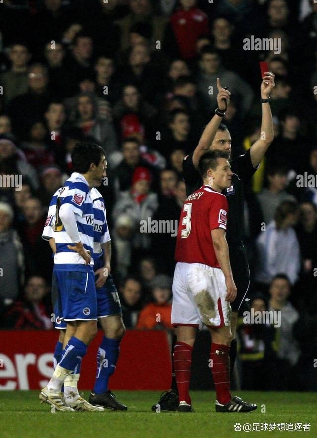 关于欧洲联赛场场胜负难测,球迷热议各种战术的信息 关于欧洲联赛场场胜负难测,球迷热议各种战术的信息
