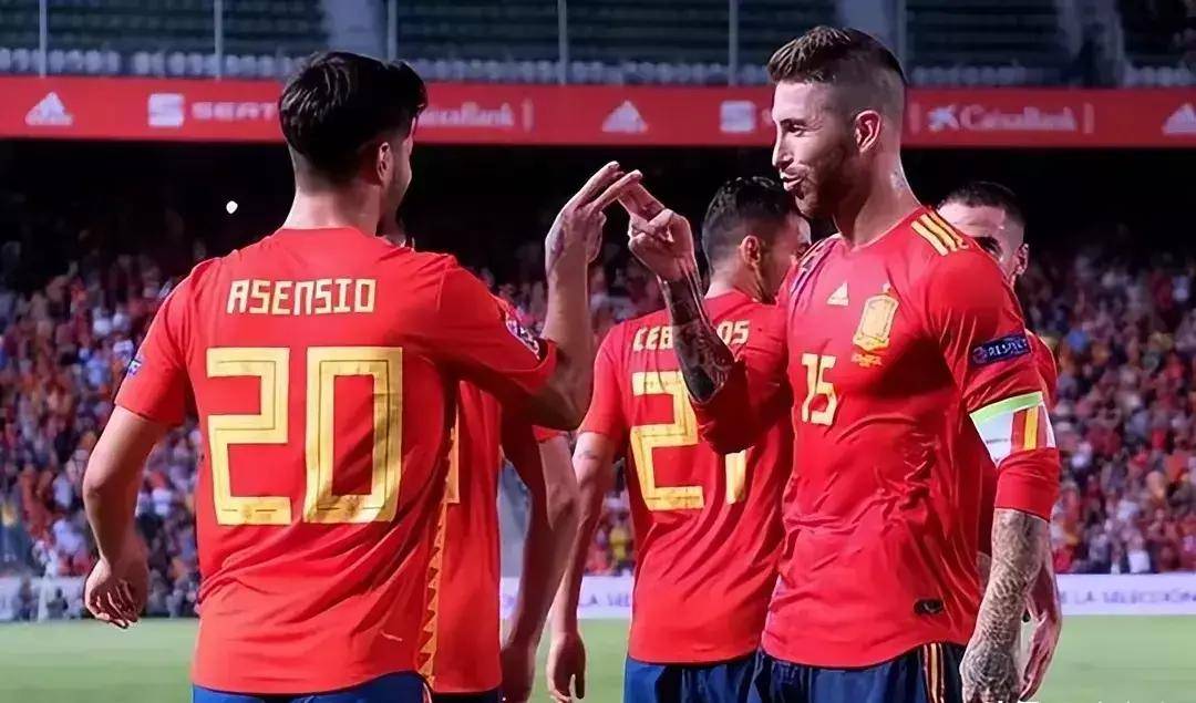 西班牙队在意大利取得胜利