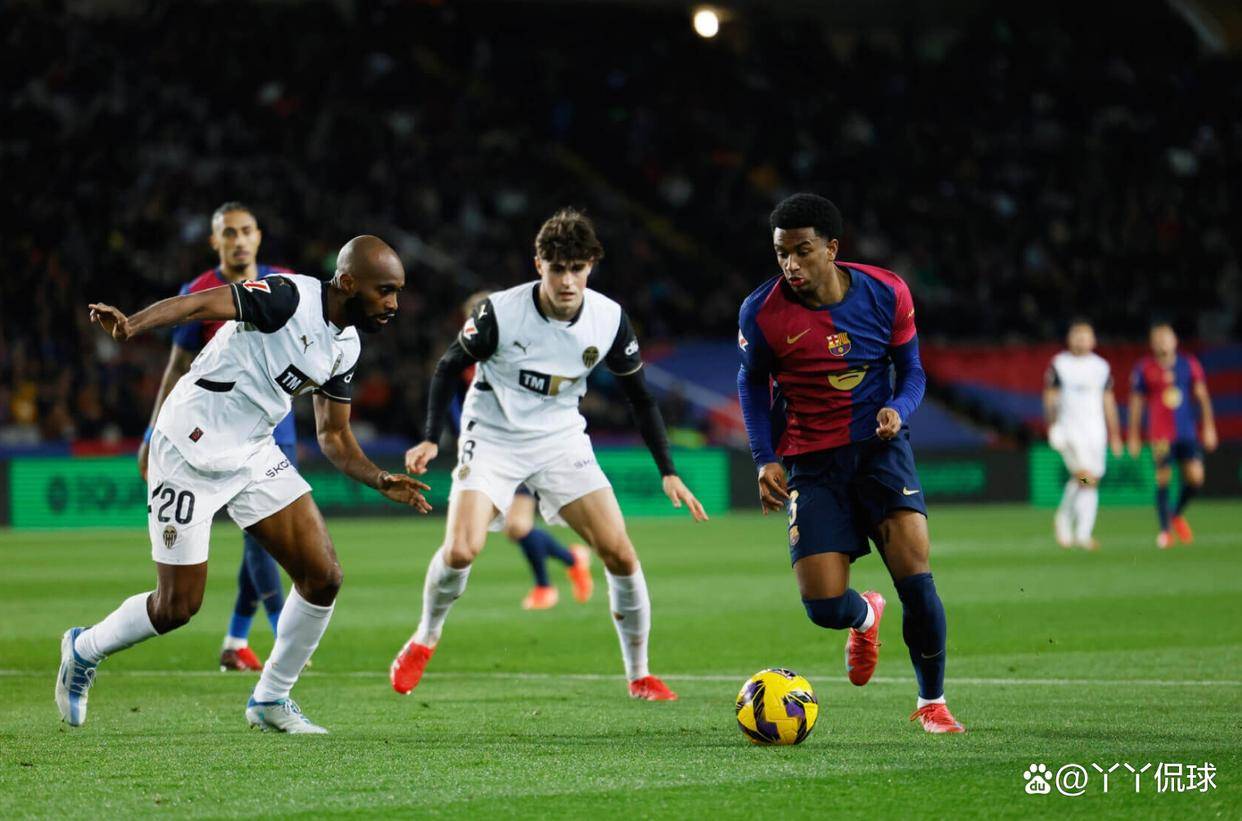 巴塞罗那客场战胜瓦伦西亚，占据积分榜第一