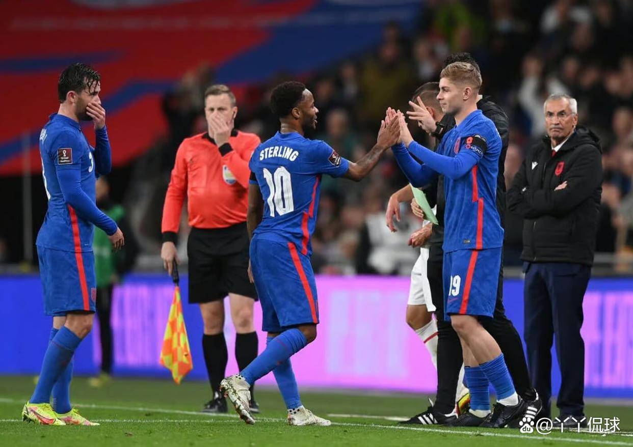 包含英格兰球队迎来胜利，坚定向前迈进的词条