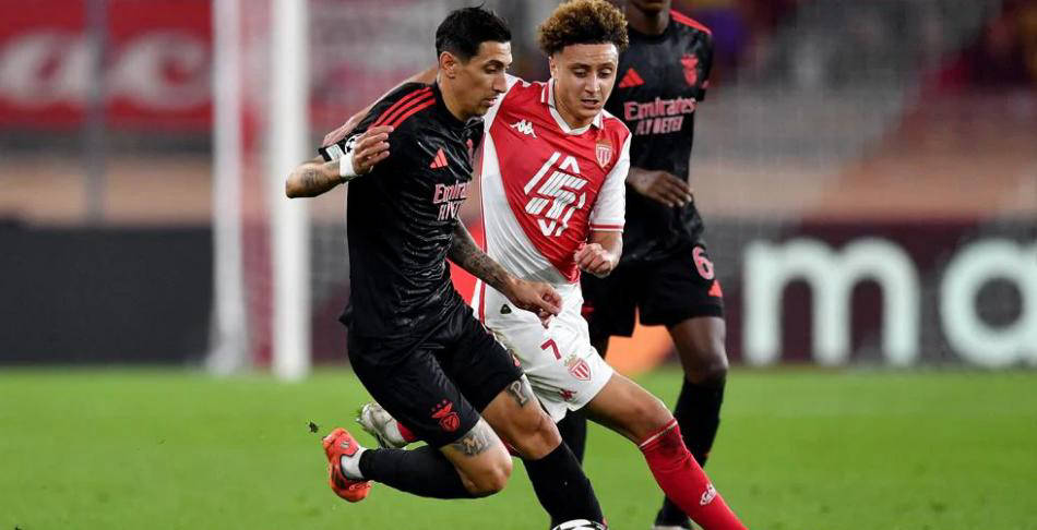 摩纳哥主帅赞扬球员表现，期待更好战绩的简单介绍