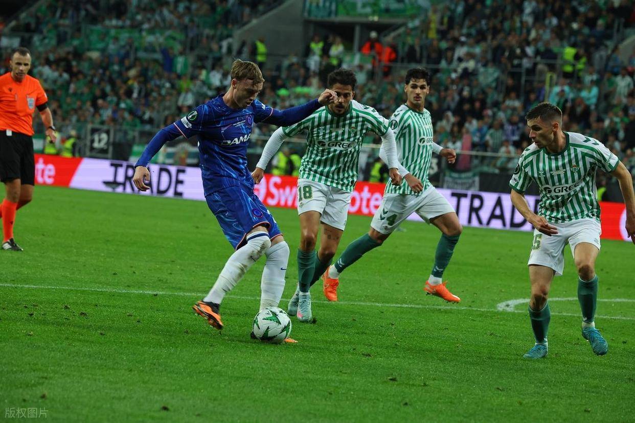 切尔西逆转胜利，实现联赛三连胜的简单介绍