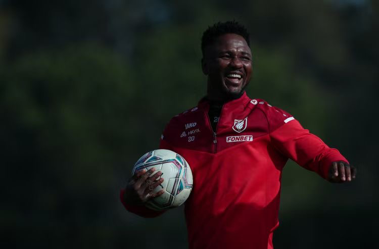 黑山队晋级欧洲预选赛淘汰赛，表现出色