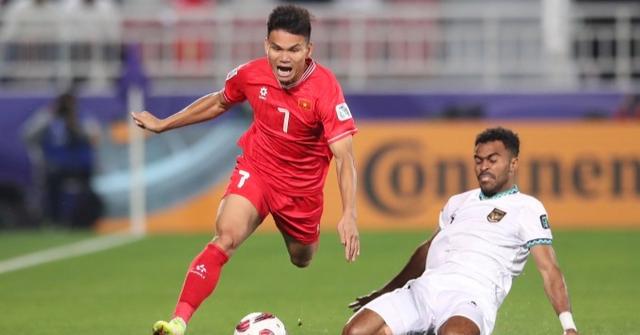 关于伊拉克主场击败立陶宛，目標小组第一的信息