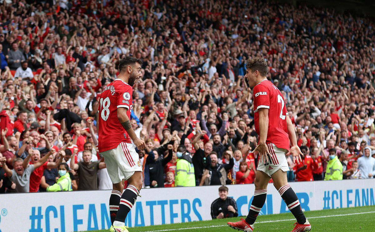 包含曼联客场输给谢菲联，遭遇阻击的词条