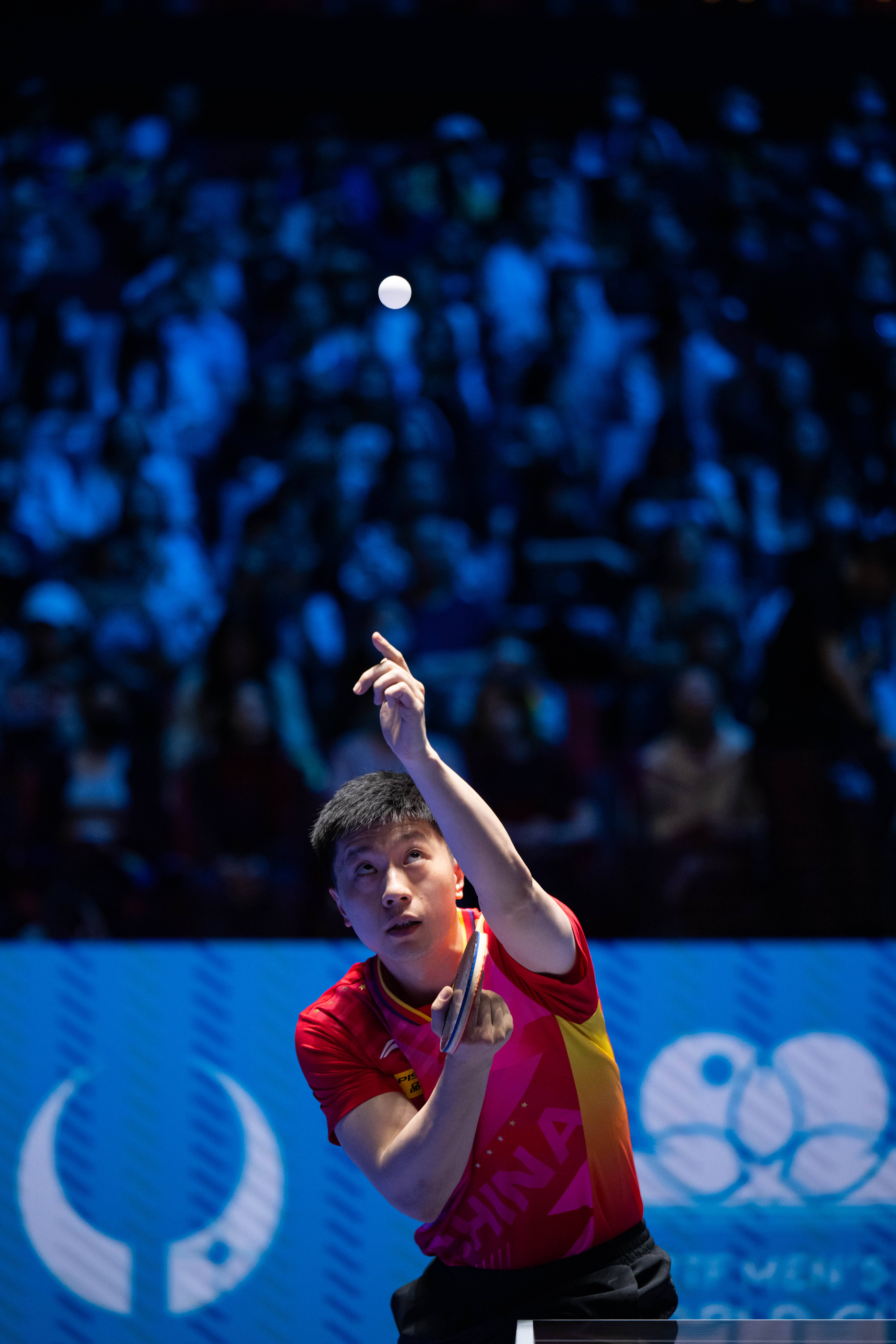 法国乒乓球队鏖战德国乒乓球队，马龙高光表现