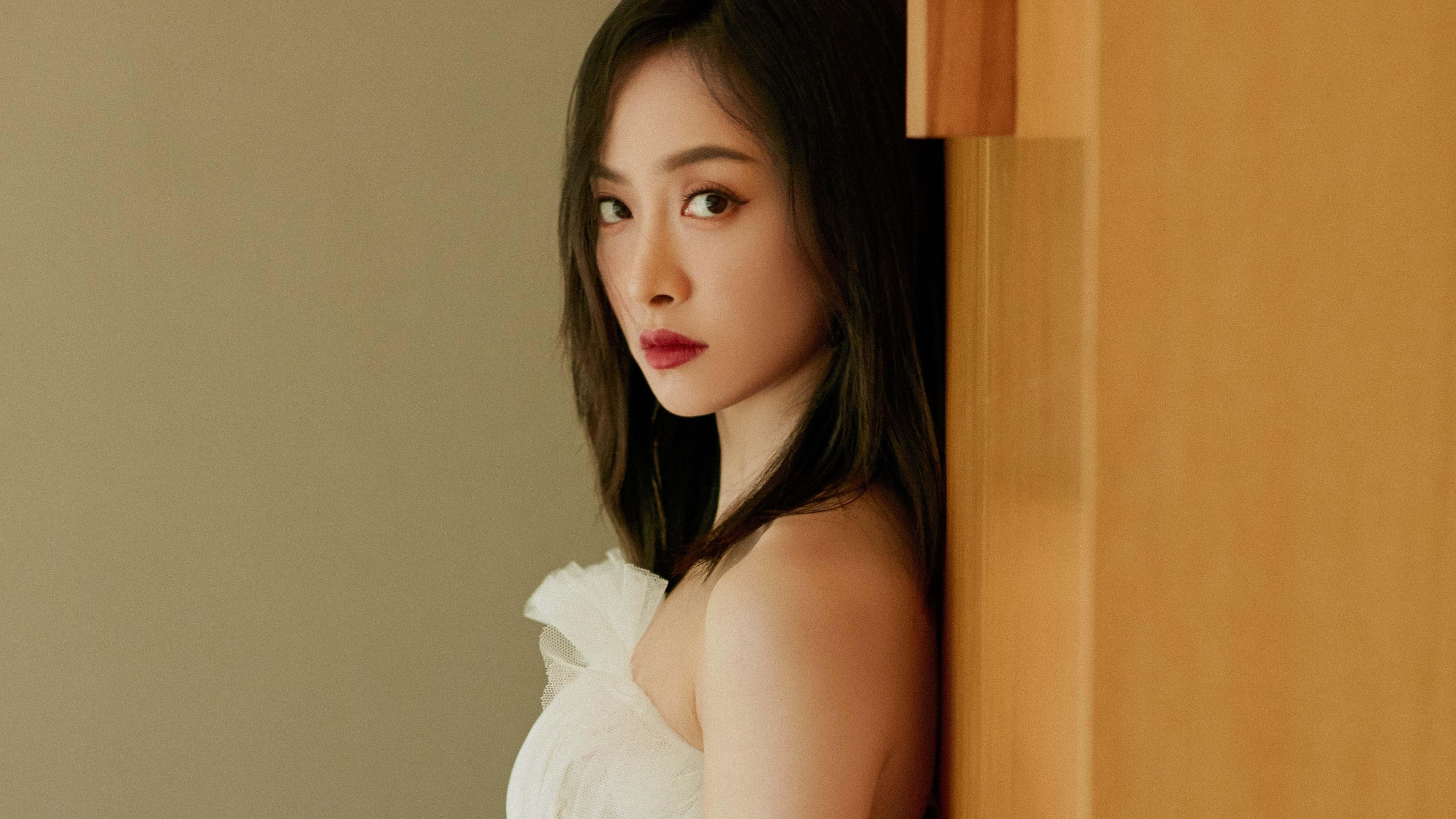 NBA季后赛焦点战，广东队跨界狂屠独行侠改写格局？