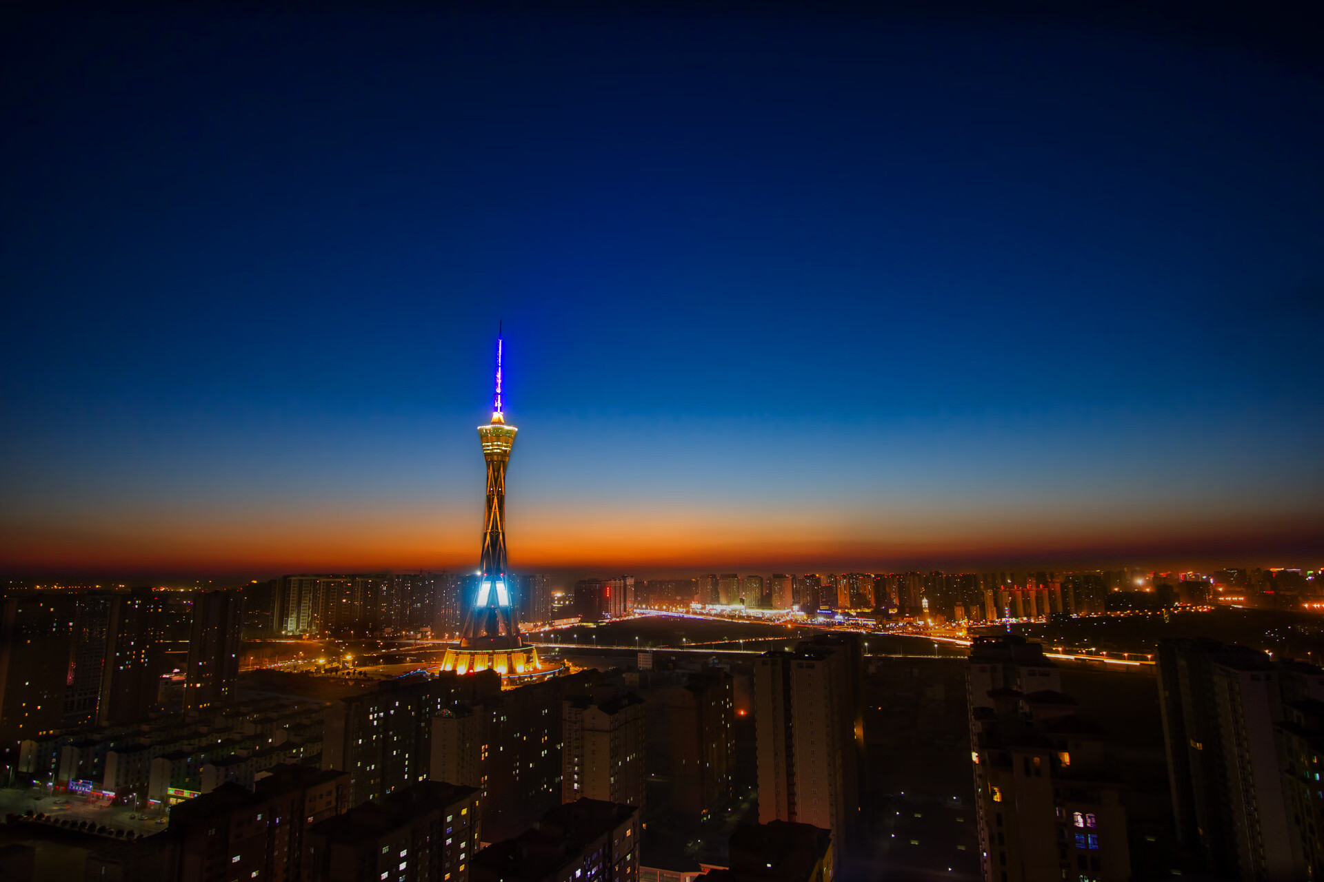 破敌制胜，卡瓦哈尔引领国际米兰击败勒沃库森