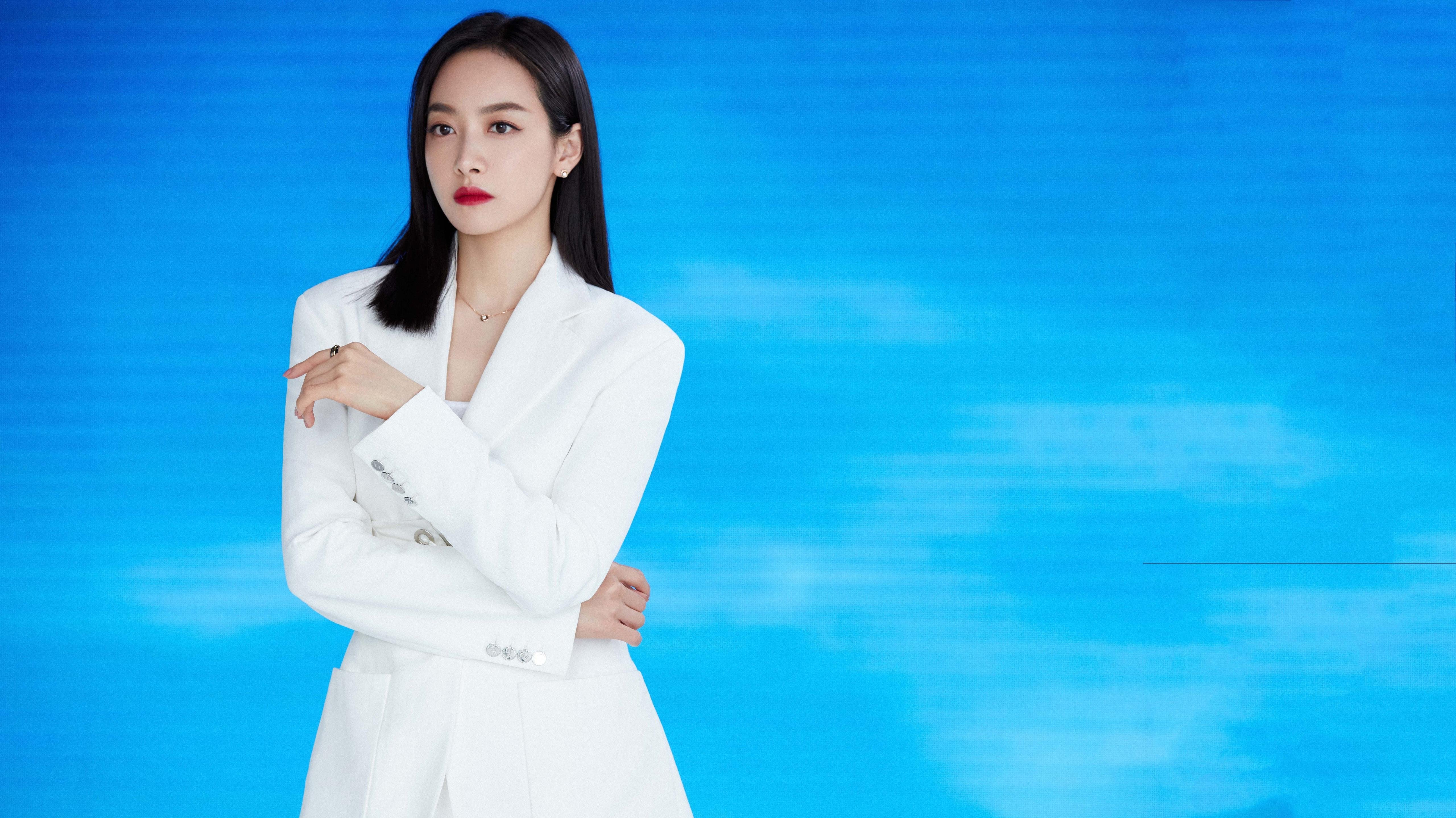 火箭队强势打穿广厦队,戈贝尔连续得分拉开差距