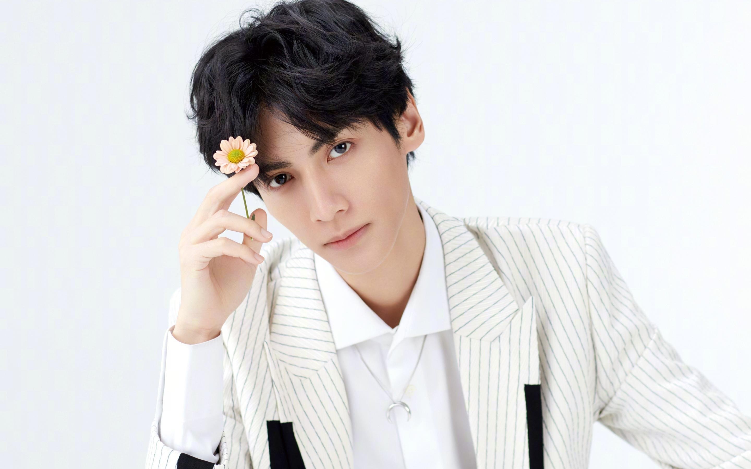 双线激战,F1新赛季揭幕战焦点战引爆速度狂欢,广厦队生死战取胜奇才诠释篮球韧性