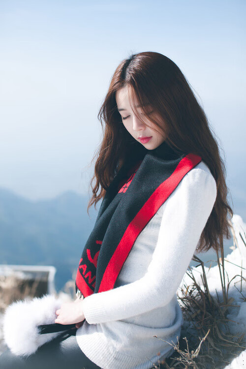 绿茵烽火，西班牙德比的艺术与跨大陆的突围之战