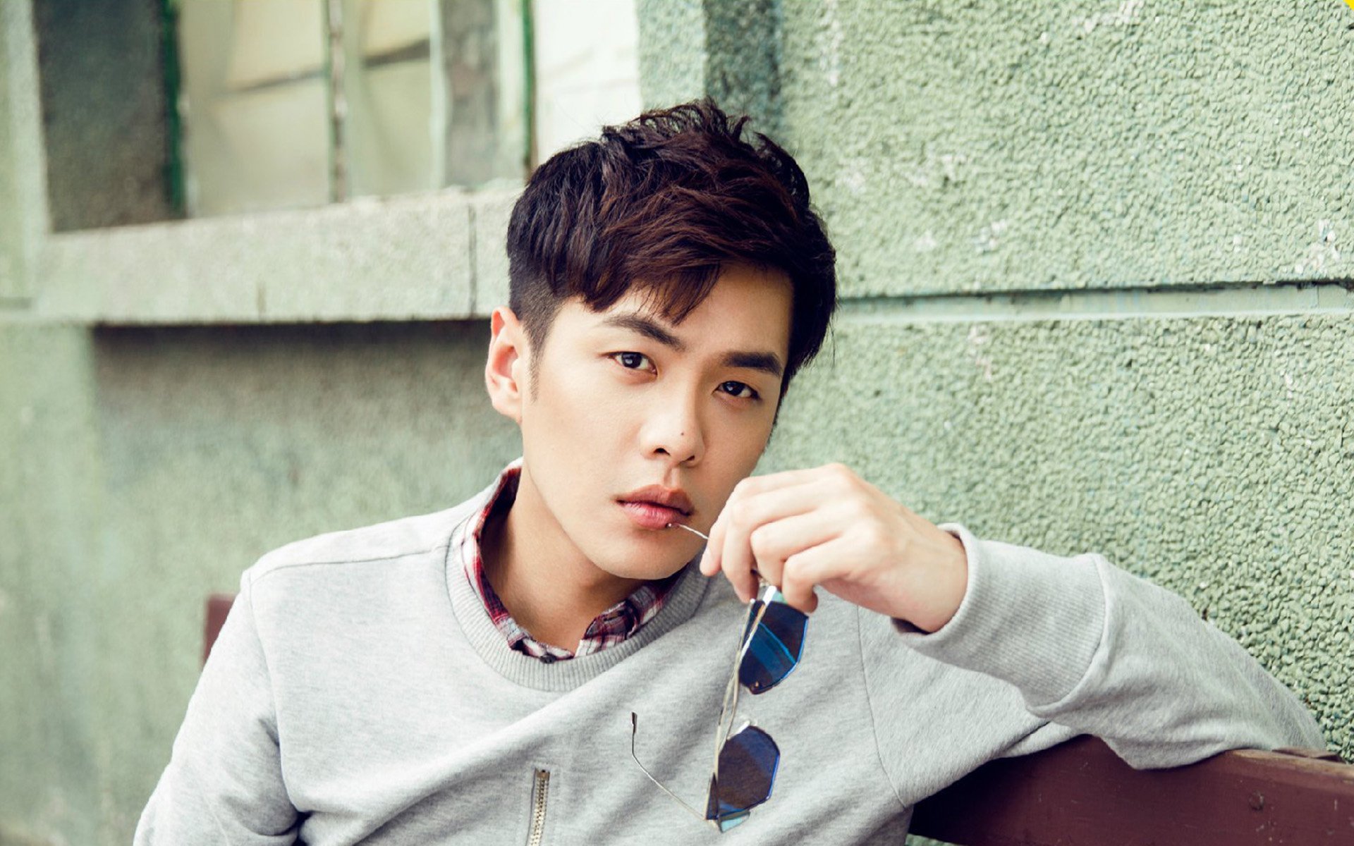 布雷默爆发闪耀全场，芬兰淘汰赛惊险过关塞内加尔