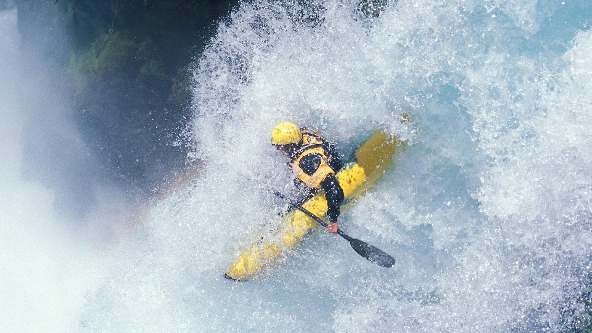 绿茵风暴，喀麦隆踏平伊拉克，巴尔韦德点燃赛场