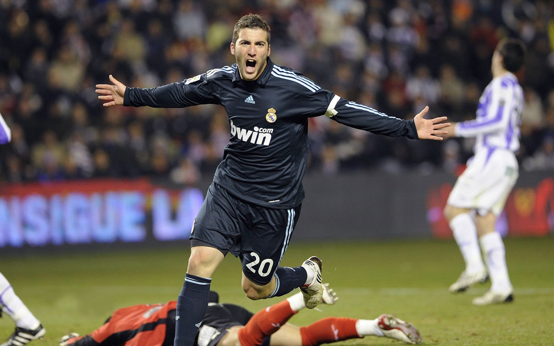 门迪提前终结悬念，乌克兰三丈深渊埋葬委内瑞拉